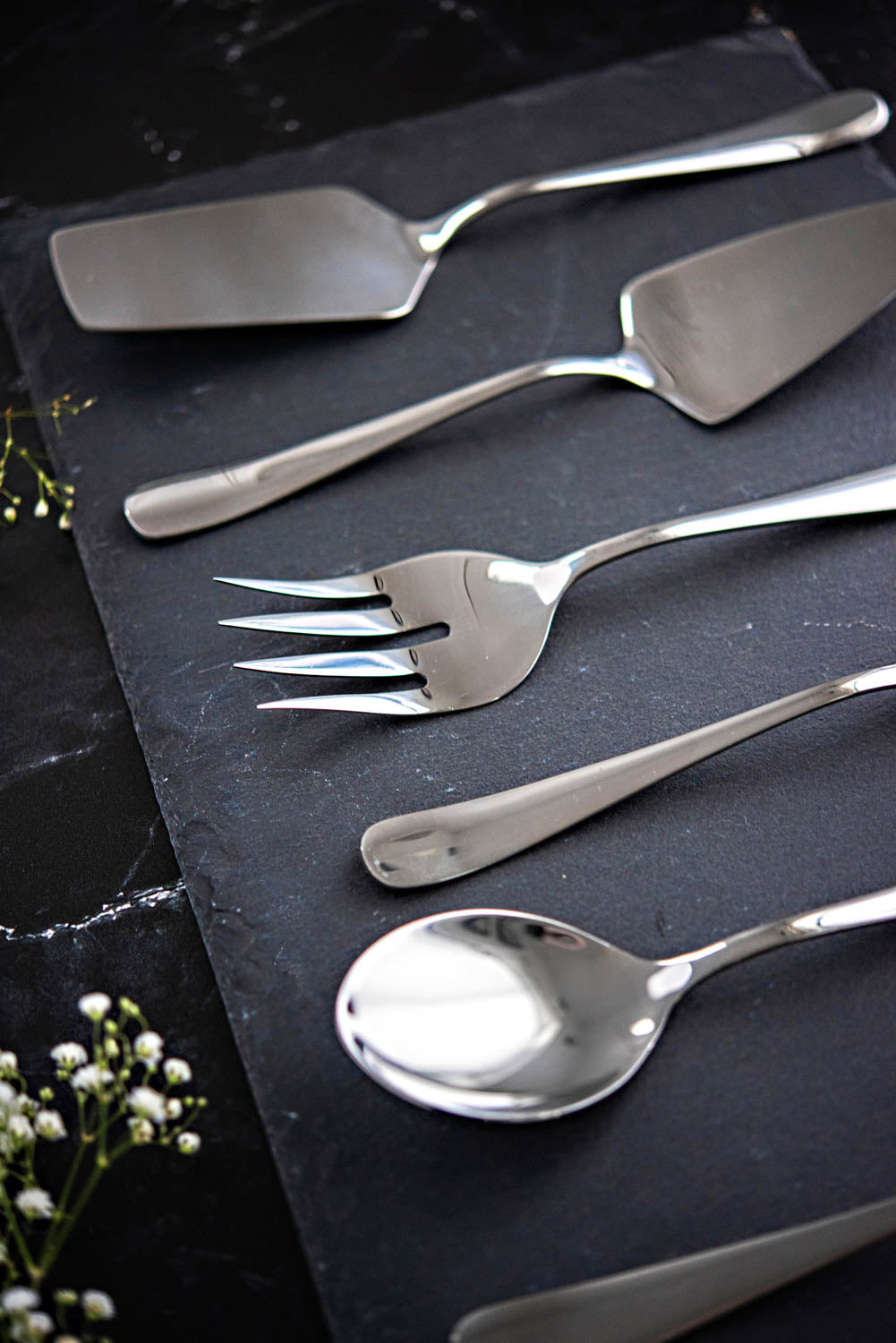 Nicole Miller Madison Hostess Set