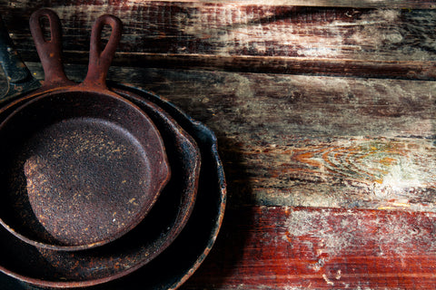 The Best Way To Clean Your Cookware – Even If It’s Burned
