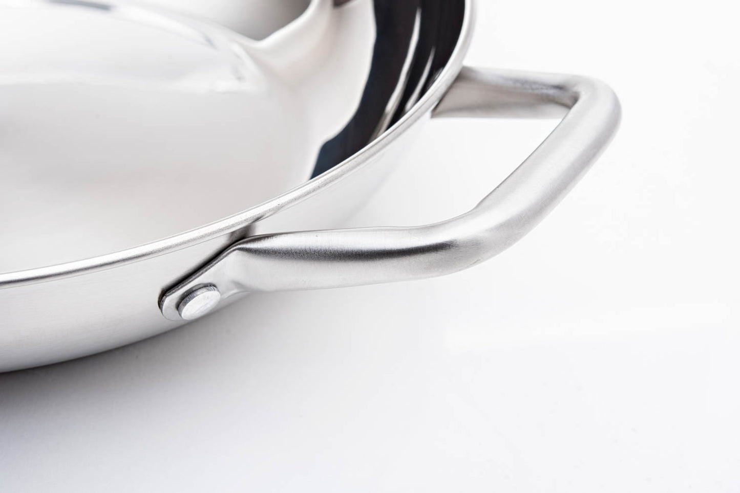 David Burke Regency 12 inch Fry Pan w/ Pour Spouts + Side Helper Handle