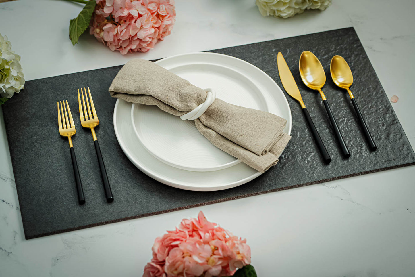 House Beautiful Palm 5 Piece Flatware Set in Brushed Gold