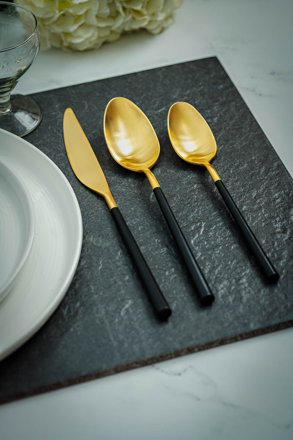 House Beautiful Palm 20 Piece Flatware Set in Brushed Gold