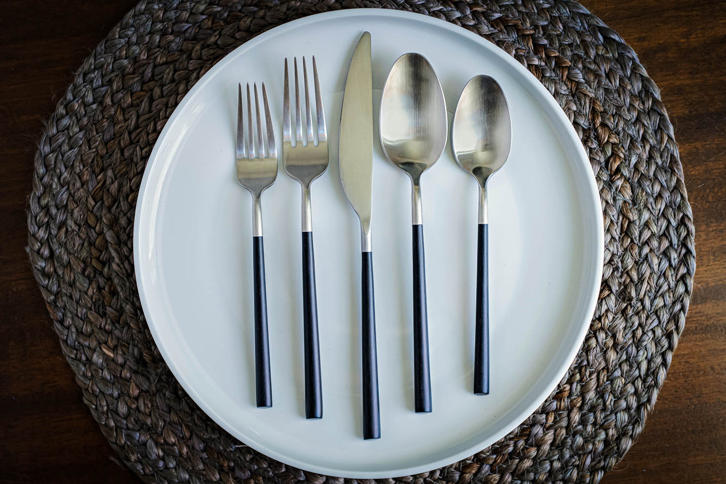 House Beautiful Palm 5 Piece Flatware Set in Brushed Stainless Steel